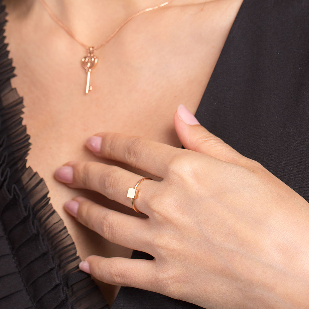 18K 玫瑰金戒指 幾何正方形 時尚優雅 - 精品珠寶