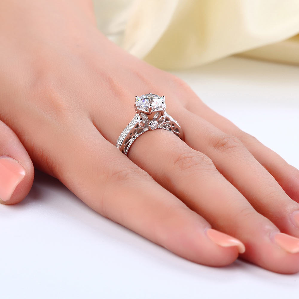 婚禮飾品Stariiz 仿真鑽四爪復古微鑲純銀婚戒指環 925 Silver Ring人工合成鑽石